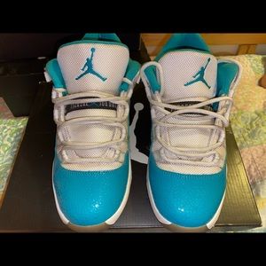 Aqua Safari Retro Low 11s